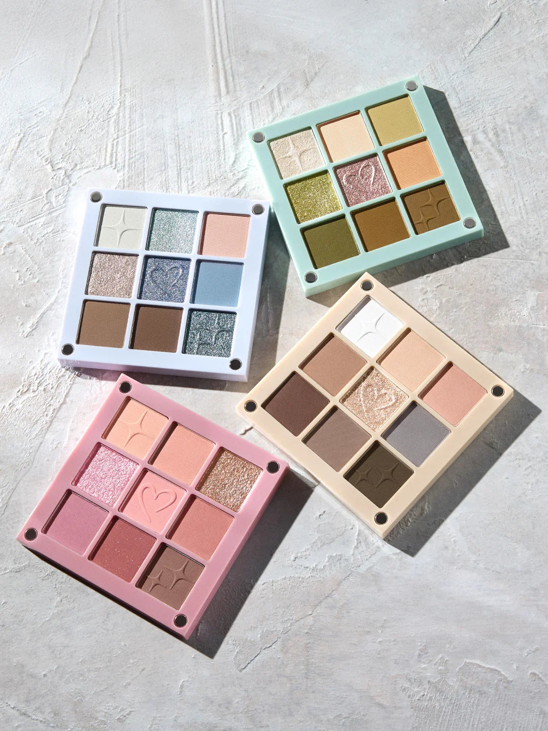 PALETA DE SOMBRAS MAGNETIC SHADOW PALETTE MUTED MUAVES - BEAUTY CREATIONS
